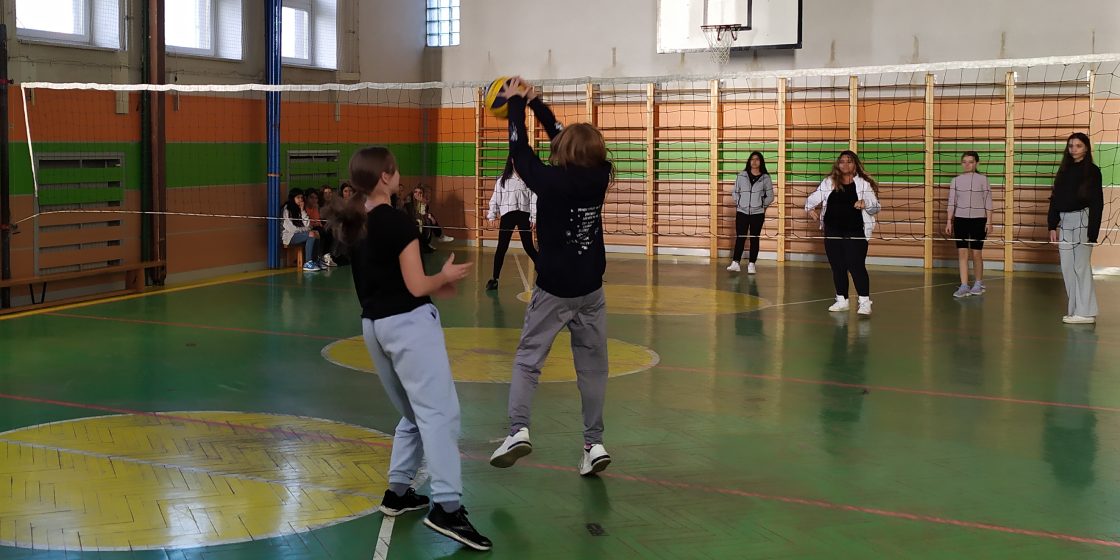 Turnaj dívek v přehazované ZŠ Jarošova
