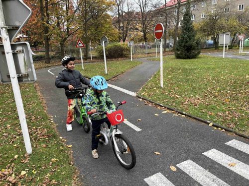 Bezpečně do cíle 2025 01