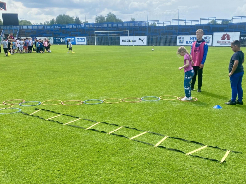 Prvňáci se zúčastnili sportovní akce Můj první gól 01
