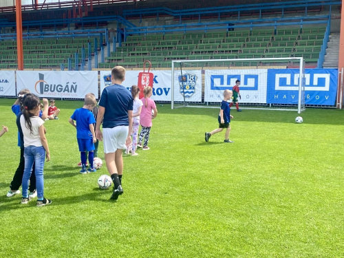 Prvňáci se zúčastnili sportovní akce Můj první gól 03