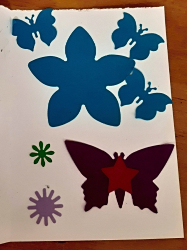 Školní družina vyráběla dárky ke Dni matek 05