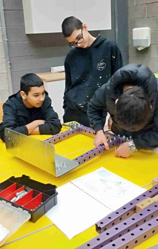 Stavebnice Rajzon aneb Jarošáci v U6 04