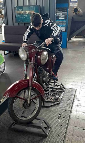 Stavebnice Rajzon aneb Jarošáci v U6 11